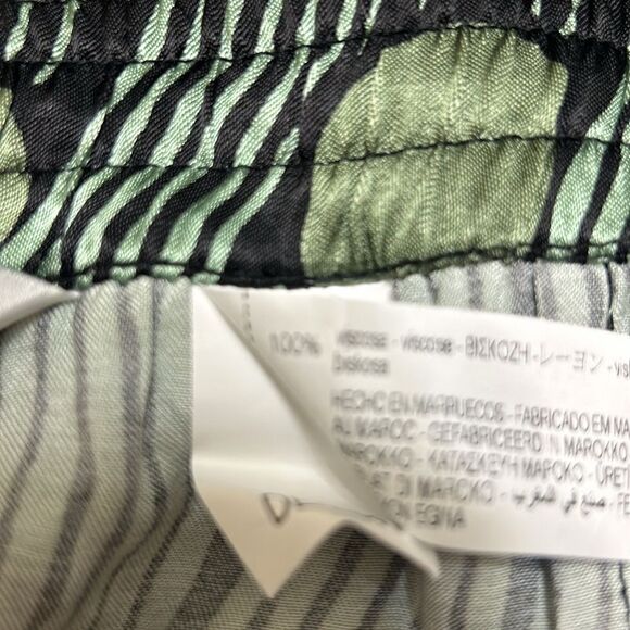 Zara Green & Black Printed Pants(Size Medium) - Picture 10 of 11
